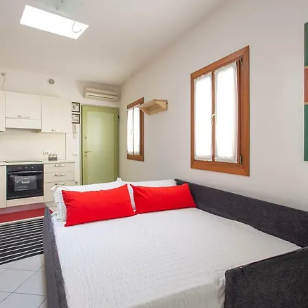 Barche House Apartman *